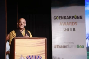 Armando Gonsalves addressing the gathering