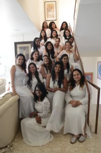 Besides using the residence of Shaishta Thapar, she also participated in the song as one of the singers, and we are so thankful!
