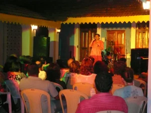 Carlton Braganza interacting with the audience