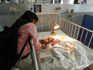 Great interaction between one of our volunteers, and a young toddler.