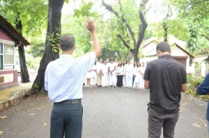 Lyricist, the one and only Rocky Lazarus seen directing the singers at the Campal Heritage Precinct, very close to the Gonsalves Mansion!