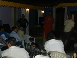 The meet at the Gonsalves Mansion courtyard